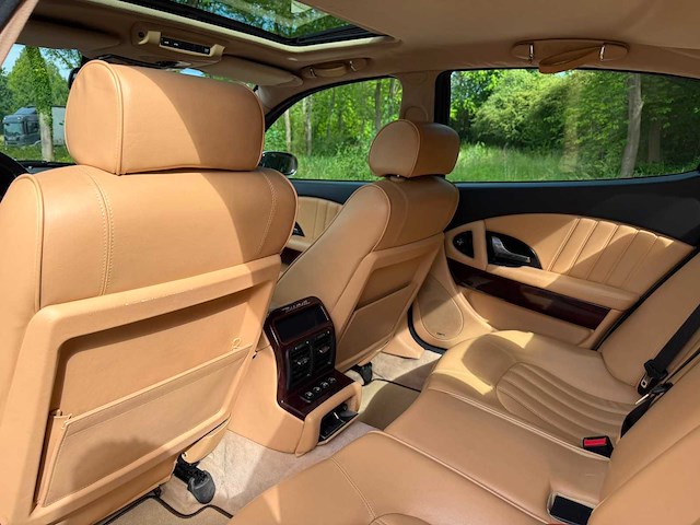2005 maserati quattroporte personenauto - afbeelding 11 van  34