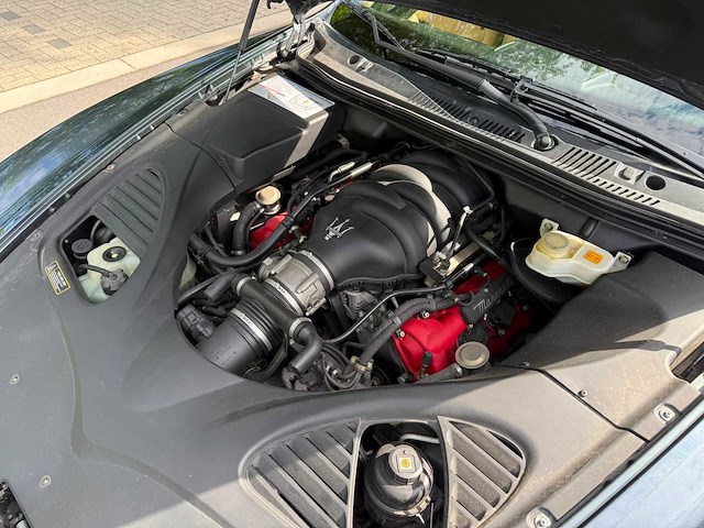 2005 maserati quattroporte personenauto - afbeelding 19 van  34