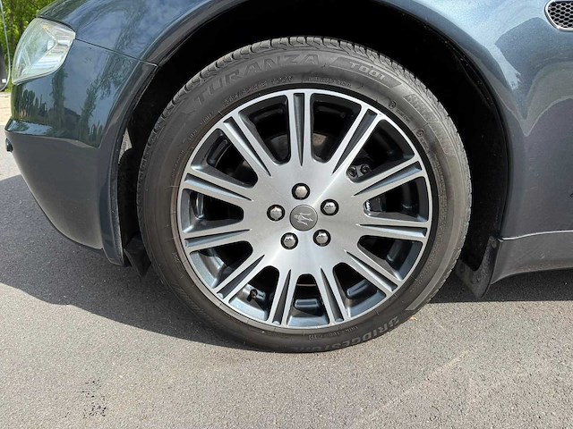 2005 maserati quattroporte personenauto - afbeelding 22 van  34