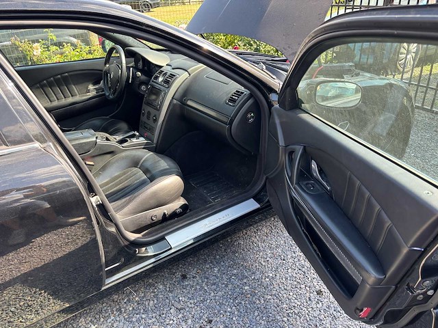 2005 maserati quattroporte personenauto - afbeelding 4 van  8