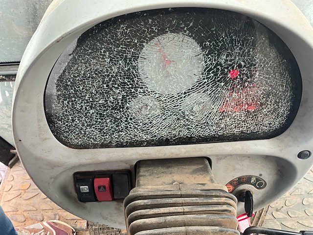 2005 massey ferguson 6475 dynashift tractor - afbeelding 10 van  42