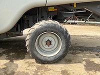 2005 massey ferguson centora 7282 maaidorser met 25 ft snijstaaf, trolley en raapzaadapparatuur - afbeelding 3 van  55