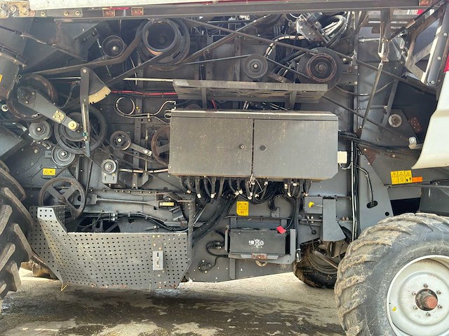 2005 massey ferguson centora 7282 maaidorser met 25 ft snijstaaf, trolley en raapzaadapparatuur - afbeelding 5 van  55