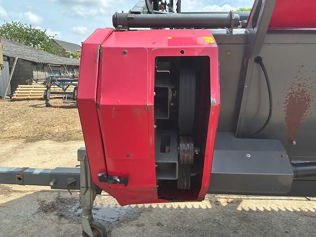 2005 massey ferguson centora 7282 maaidorser met 25 ft snijstaaf, trolley en raapzaadapparatuur - afbeelding 42 van  55