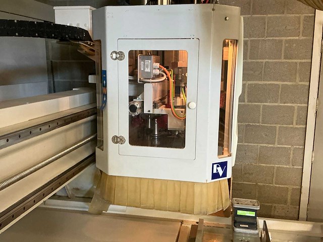 2005 masterwood project 415 3-assig bewerkingscentrum + c-as - afbeelding 9 van  26