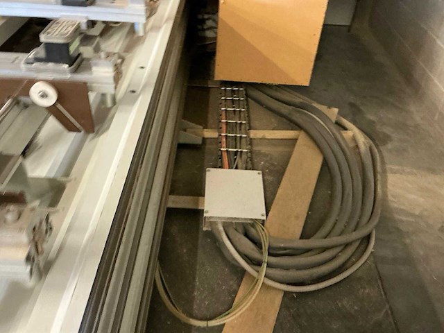 2005 masterwood project 415 3-assig bewerkingscentrum + c-as - afbeelding 15 van  26