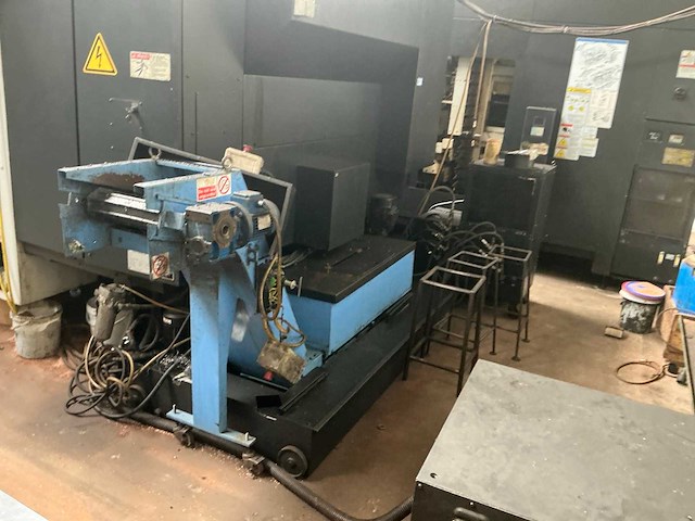 2005 mazak variaxis 500-5x 5-assige cnc verticaal bewerkingscentrum - afbeelding 7 van  12