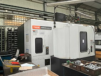 2005 mazak variaxis 500-5x 5-assige cnc verticaal bewerkingscentrum - afbeelding 4 van  10