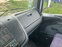 2005 mercedes 815 paardenvrachtwagen met laadklep - afbeelding 20 van  55