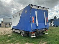 2005 mercedes 815 paardenvrachtwagen met laadklep - afbeelding 23 van  55