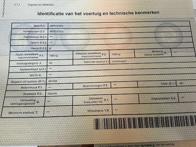 2005 mercedes 815 paardenvrachtwagen met laadklep - afbeelding 43 van  55