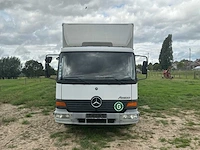 2005 mercedes 815 paardenvrachtwagen met laadklep - afbeelding 45 van  55