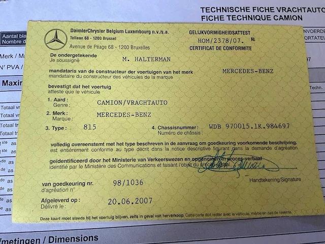 2005 mercedes 815 paardenvrachtwagen met laadklep - afbeelding 46 van  55