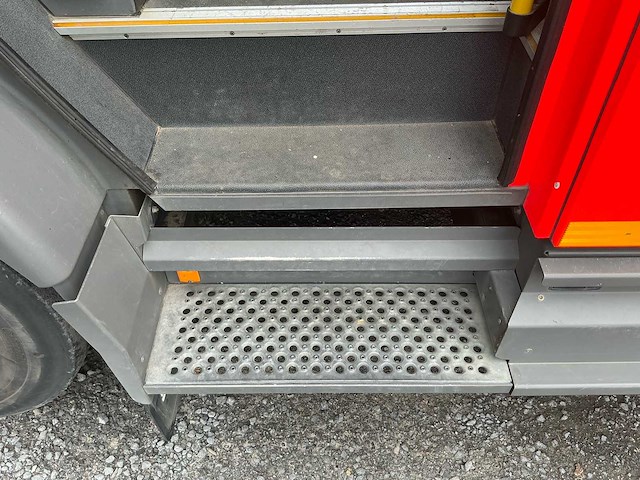 2005 mercedes atego 1428f/4x2 brandweerwagen - afbeelding 32 van  68