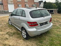 2005 mercedes b200turbo hatchback personenauto - afbeelding 23 van  29