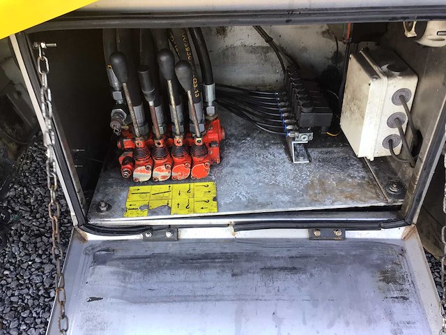 2005 mercedes-benz 915l takelwagen - afbeelding 27 van  41