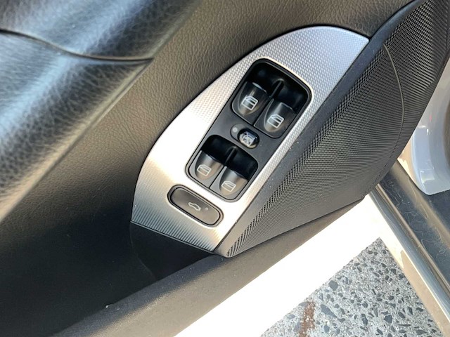 2005 mercedes-benz clk 220 cdi coupé - afbeelding 9 van  31