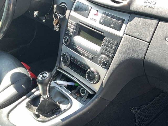 2005 mercedes-benz clk 220 cdi coupé - afbeelding 18 van  31