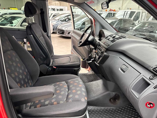 2005 mercedes-benz vito 8+1 minibus automaat - afbeelding 10 van  24