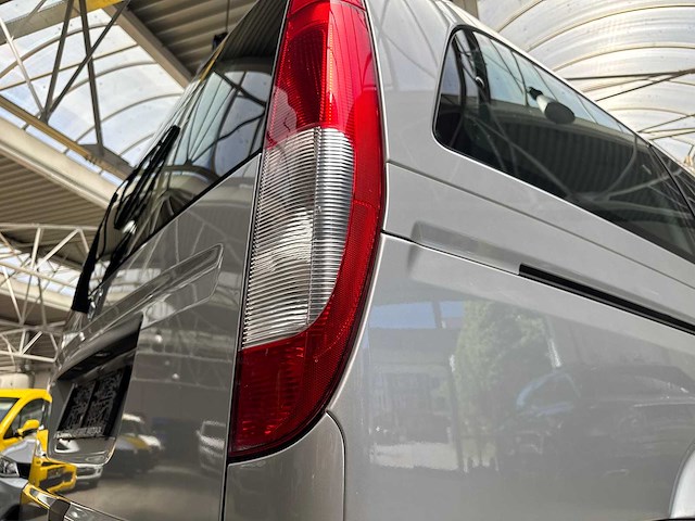 2005 mercedes-benz vito 8+1 minibus - afbeelding 3 van  24