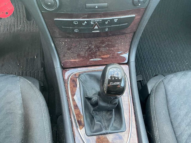 2005 mercedes e220 cdi - afbeelding 17 van  42