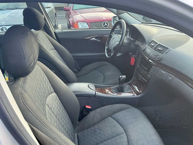 2005 mercedes e220 cdi - afbeelding 26 van  42