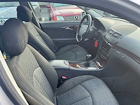 2005 mercedes e220 cdi - afbeelding 26 van  42