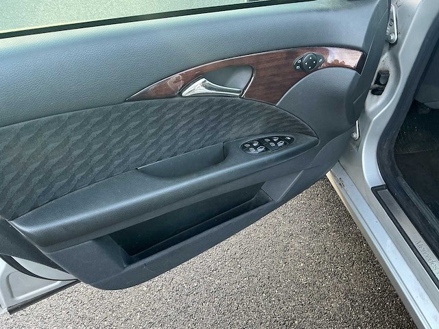 2005 mercedes e220 cdi - afbeelding 9 van  42