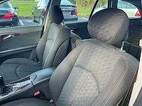 2005 mercedes e220 cdi - afbeelding 11 van  42