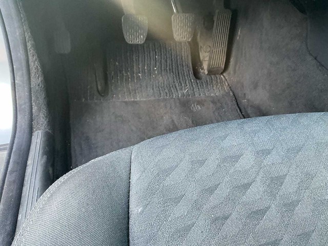 2005 mercedes e220 cdi - afbeelding 13 van  42