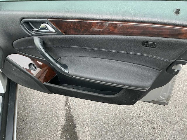 2005 mercedes sedan c200cdi 203 - afbeelding 25 van  40