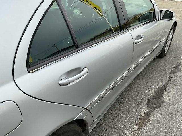 2005 mercedes sedan c200cdi 203 - afbeelding 28 van  40