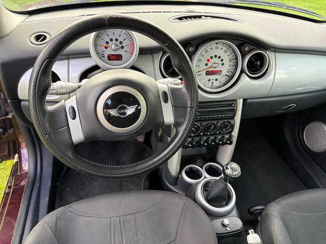 2005 mini cooper rc31 personenauto - afbeelding 15 van  35