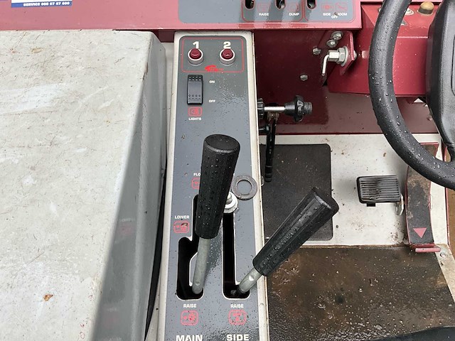 2005 minuteman powerboss straatveegmachine - afbeelding 10 van  22