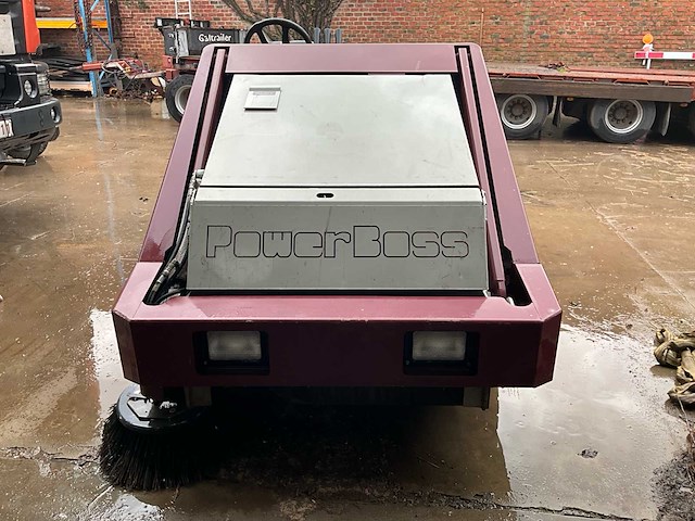 2005 minuteman powerboss straatveegmachine - afbeelding 19 van  22