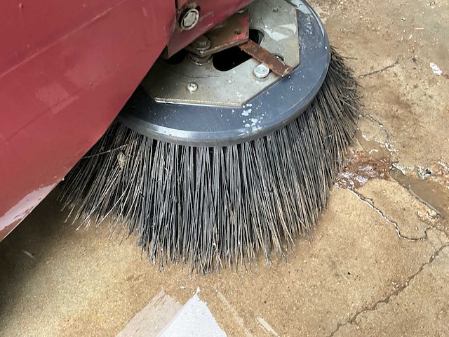 2005 minuteman powerboss straatveegmachine - afbeelding 20 van  23