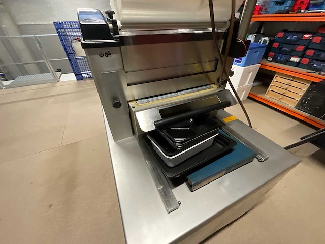 2005 multivac multivac t200 t200 tray sealant - afbeelding 2 van  17