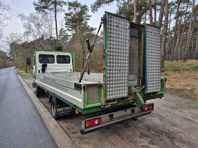 2005 nissan atleon vrachtwagen - afbeelding 12 van  32