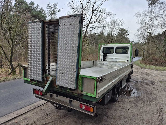 2005 nissan atleon vrachtwagen - afbeelding 11 van  32