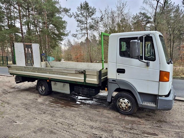 2005 nissan atleon vrachtwagen - afbeelding 27 van  32