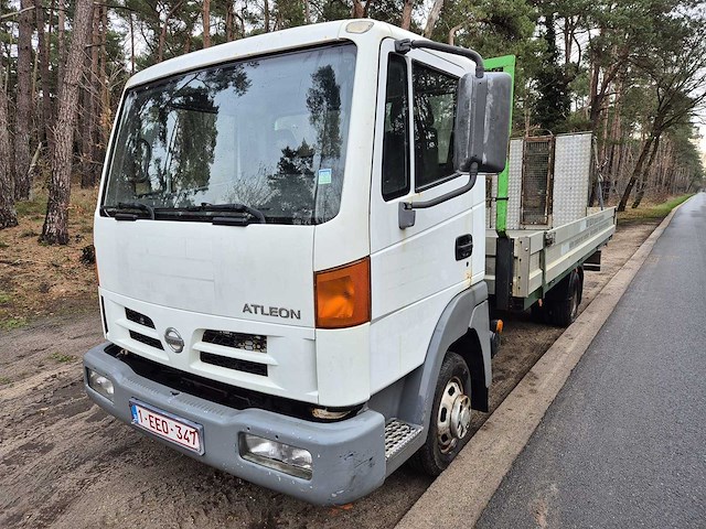 2005 nissan atleon vrachtwagen - afbeelding 29 van  32