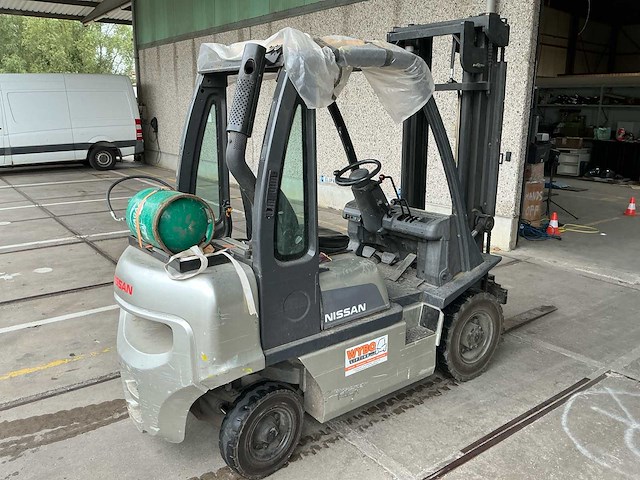 2005 nissan ud02a25pq vorkheftruck - afbeelding 11 van  15