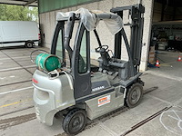 2005 nissan ud02a25pq vorkheftruck - afbeelding 11 van  15