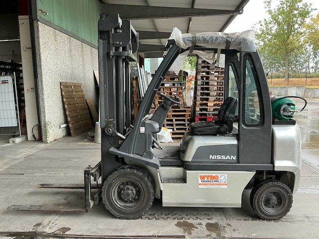2005 nissan ud02a25pq vorkheftruck - afbeelding 8 van  11