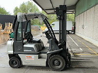 2005 nissan ud02a25pq vorkheftruck - afbeelding 2 van  11