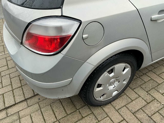 2005 opel astra a-h - afbeelding 8 van  45