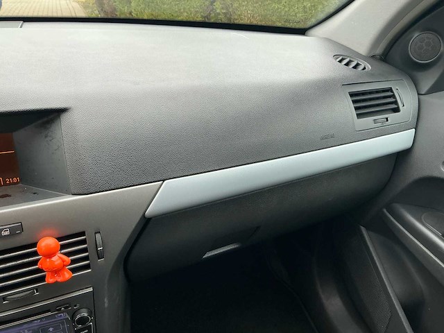 2005 opel astra a-h - afbeelding 18 van  45