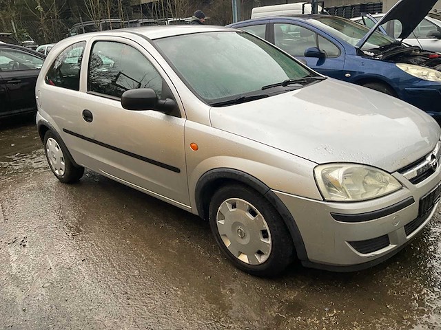 2005 opel corsa personenauto - afbeelding 11 van  17