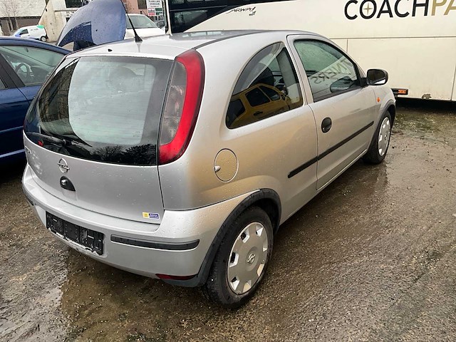 2005 opel corsa personenauto - afbeelding 12 van  17