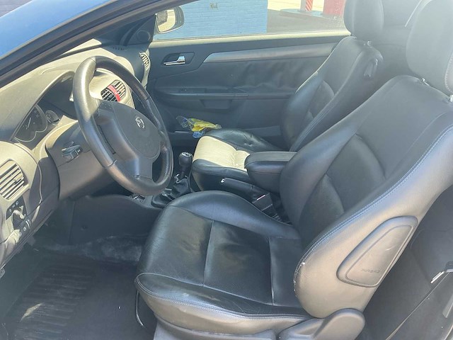 2005 opel tigra personenauto - afbeelding 3 van  10